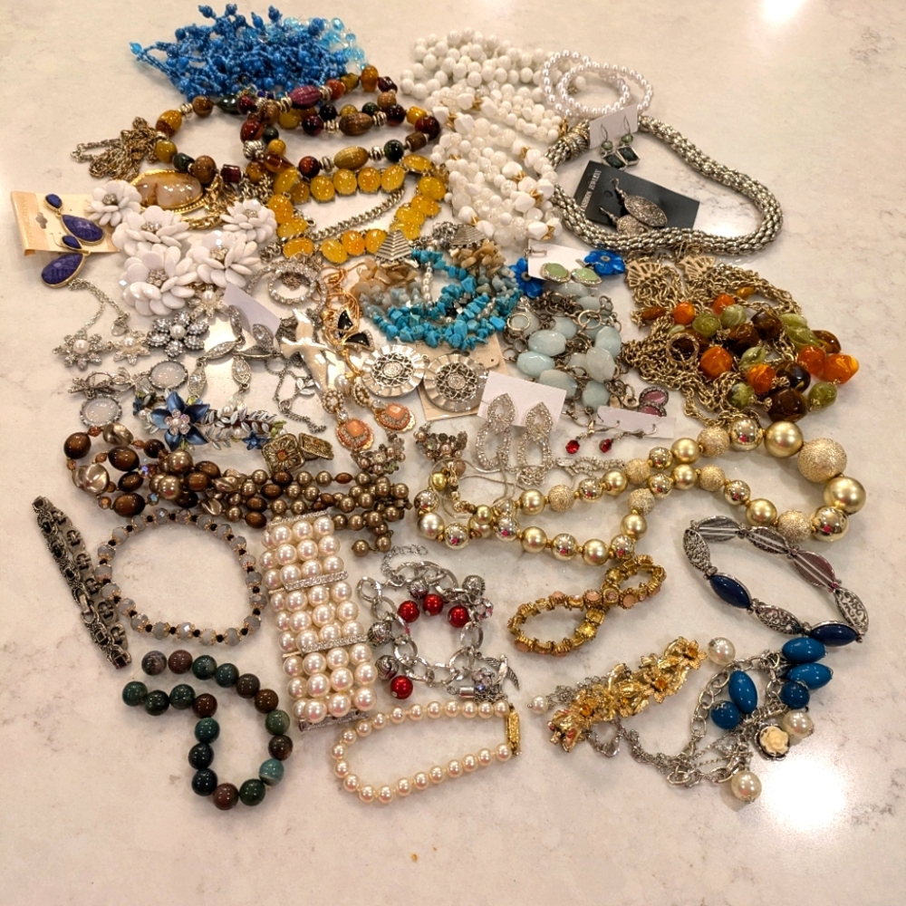 Elegant Gold and Silver Tone Jewelry Set of 39 pieces 2.5 pounds